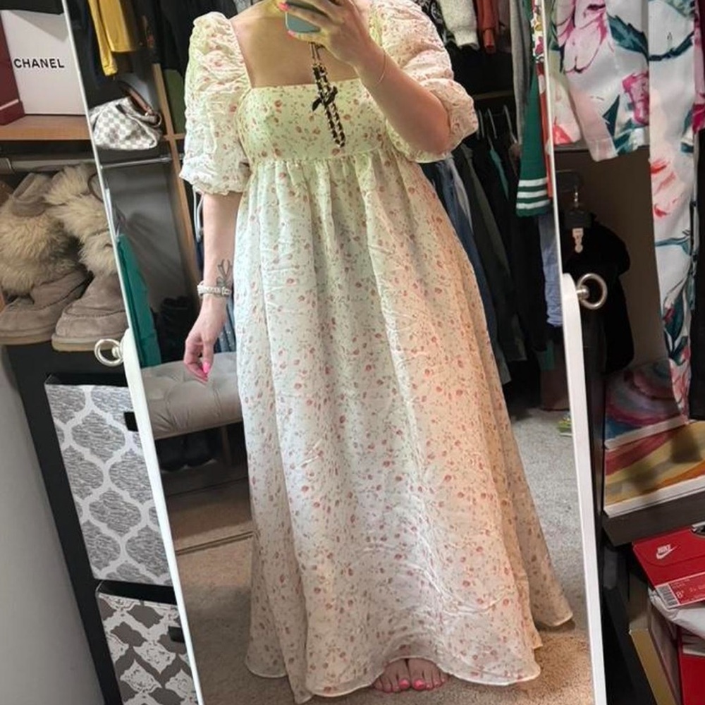 Floral Puff-Sleeve Maxi Dress in Light Cream